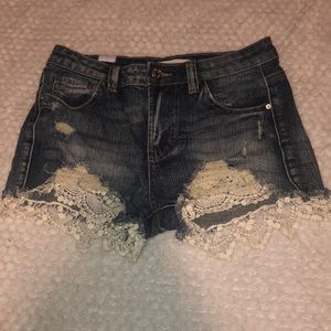 Lace Jean Shorts 🧊